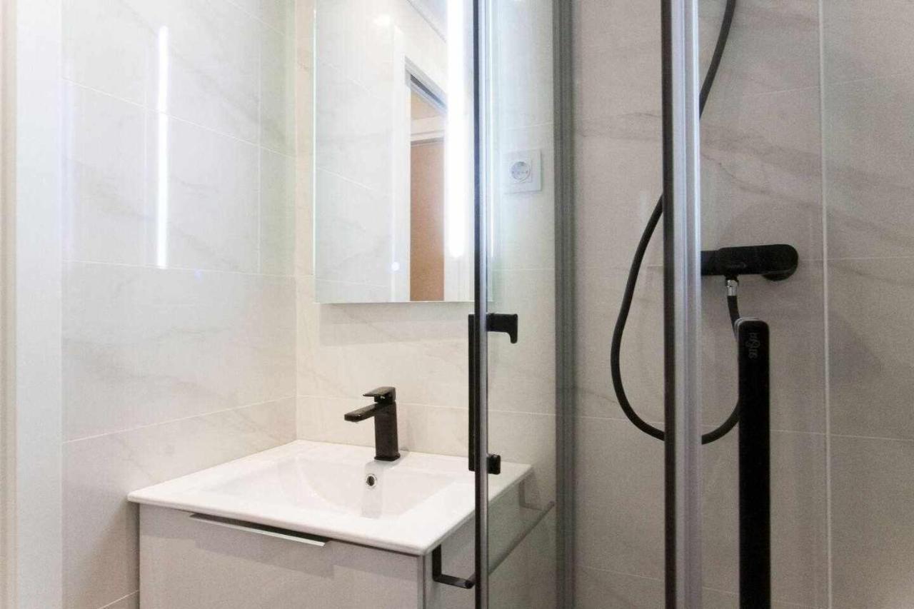 New Moderno Y Elegante Apartamento Centrico مدريد المظهر الخارجي الصورة